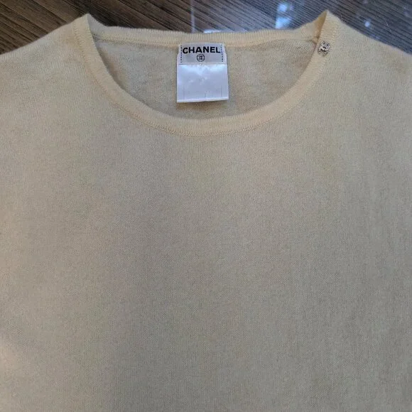 Chanel Vintage Cashmere Tank Top Sweater Pale Yellow Cream CC Logo Size S RARE - Picture 8 of 14